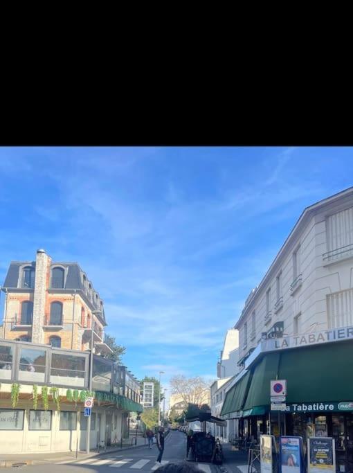 Profitez Du Calme De Courbevoie La Defenseアパートメント エクステリア 写真