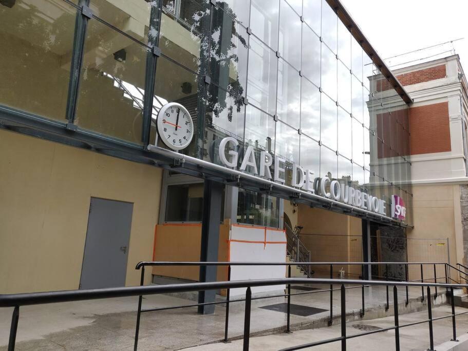 Profitez Du Calme De Courbevoie La Defenseアパートメント エクステリア 写真